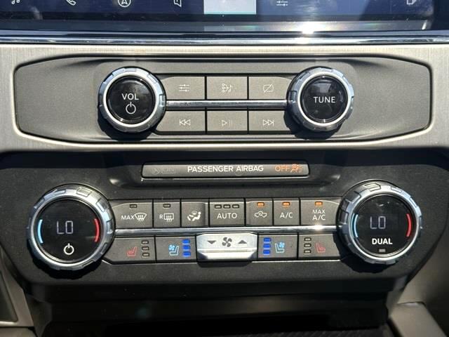 Ford F-250 SD Platinum Crew Cab 4WD 2022 Ford F-250 SD Platinum Crew Cab 4WD 2022