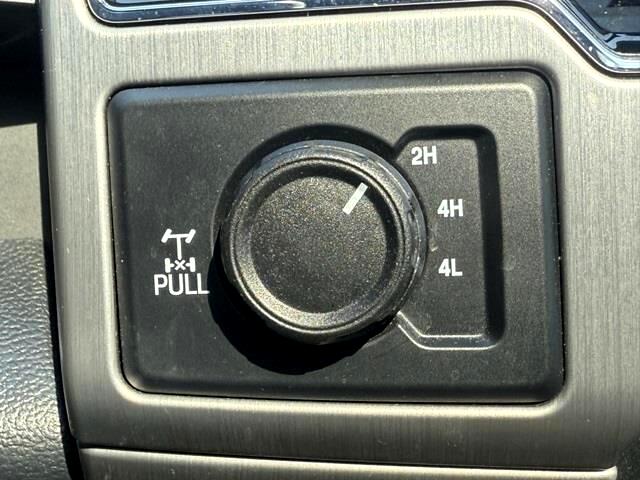 Ford F-250 SD Platinum Crew Cab 4WD 2022 Ford F-250 SD Platinum Crew Cab 4WD 2022