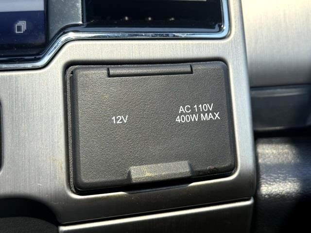 Ford F-250 SD Platinum Crew Cab 4WD 2022 Ford F-250 SD Platinum Crew Cab 4WD 2022