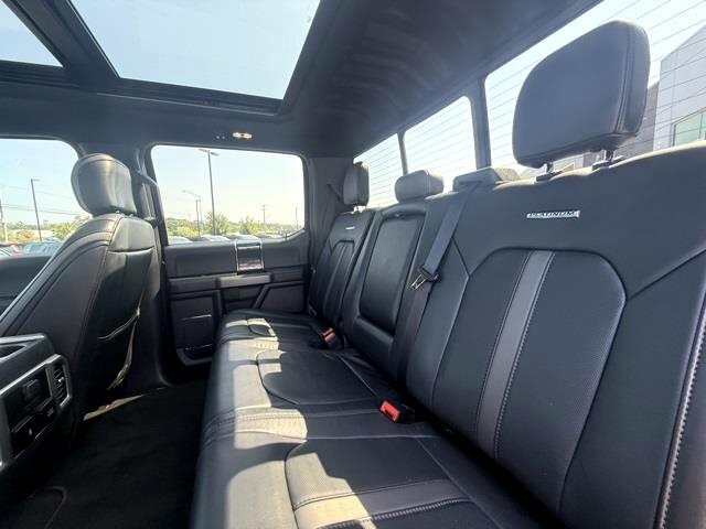 Ford F-250 SD Platinum Crew Cab 4WD 2022 Ford F-250 SD Platinum Crew Cab 4WD 2022