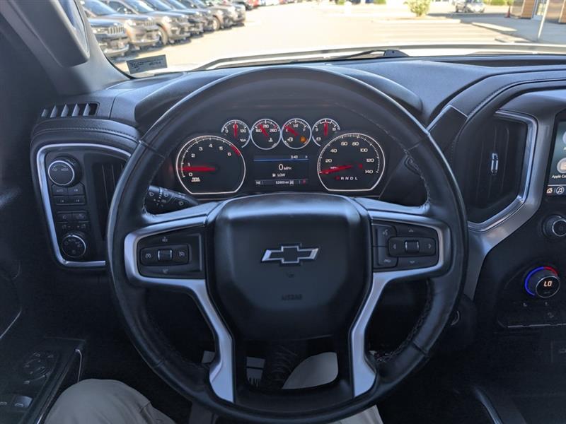 Chevrolet Silverado 1500 Limited LT Trail Boss Crew Cab 4WD 2022 Chevrolet Silverado 1500 Limited LT Trail Boss Crew Cab 4WD 2022