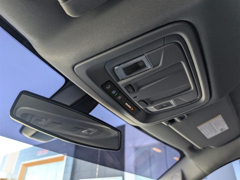 Chevrolet Silverado 1500 Limited LT Trail Boss Crew Cab 4WD 2022 Chevrolet Silverado 1500 Limited LT Trail Boss Crew Cab 4WD 2022