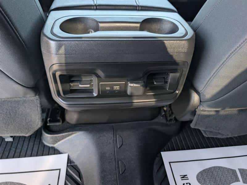 Chevrolet Silverado 1500 Limited LT Trail Boss Crew Cab 4WD 2022 Chevrolet Silverado 1500 Limited LT Trail Boss Crew Cab 4WD 2022