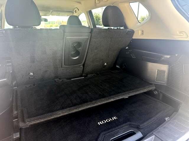 Nissan Rogue SV 2WD 2017 Nissan Rogue SV 2WD 2017