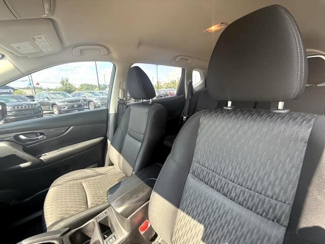 Nissan Rogue SV 2WD 2017 Nissan Rogue SV 2WD 2017