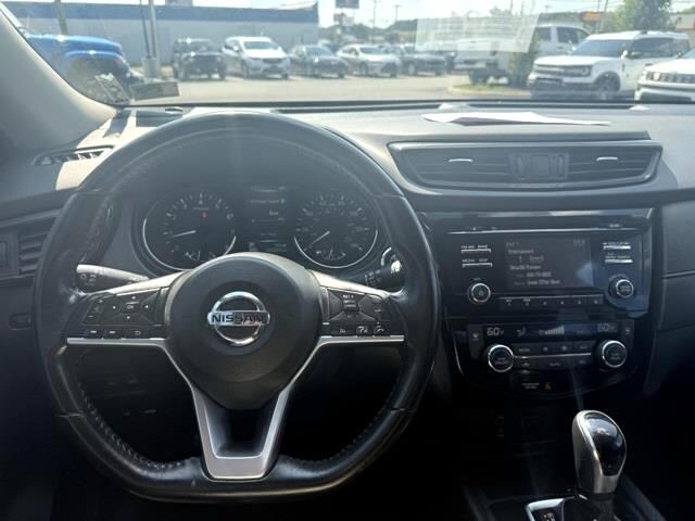 Nissan Rogue SV 2WD 2017 Nissan Rogue SV 2WD 2017