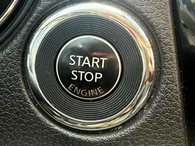 Nissan Rogue SV 2WD 2017 Nissan Rogue SV 2WD 2017