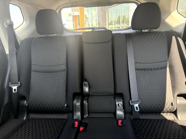 Nissan Rogue SV 2WD 2017 Nissan Rogue SV 2WD 2017