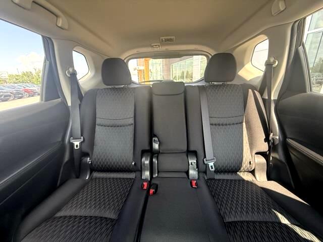 Nissan Rogue SV 2WD 2017 Nissan Rogue SV 2WD 2017