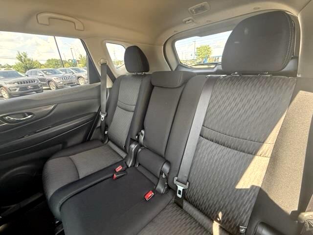 Nissan Rogue SV 2WD 2017 Nissan Rogue SV 2WD 2017