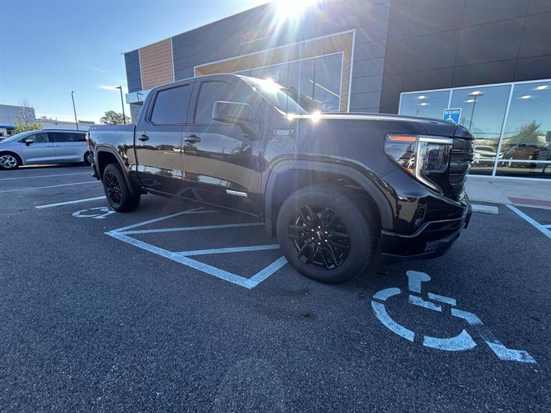 2023 GMC Sierra 1500 Elevation Crew Cab 4WD