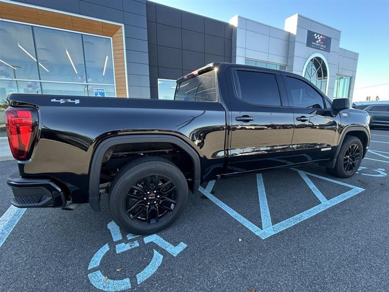 GMC Sierra 1500 Elevation Crew Cab 4WD 2023 GMC Sierra 1500 Elevation Crew Cab 4WD 2023
