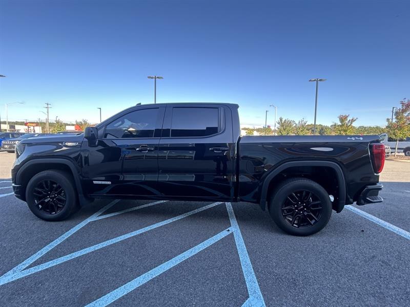 GMC Sierra 1500 Elevation Crew Cab 4WD 2023 GMC Sierra 1500 Elevation Crew Cab 4WD 2023