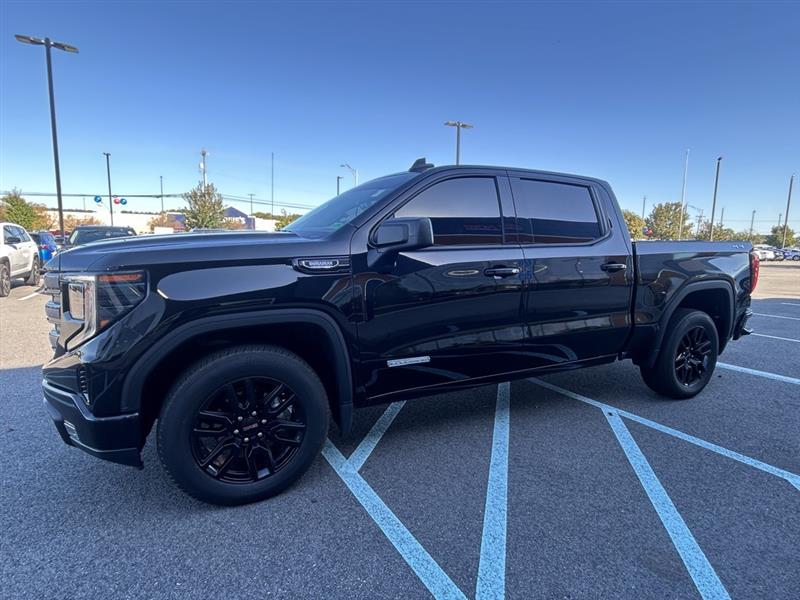 GMC Sierra 1500 Elevation Crew Cab 4WD 2023 GMC Sierra 1500 Elevation Crew Cab 4WD 2023