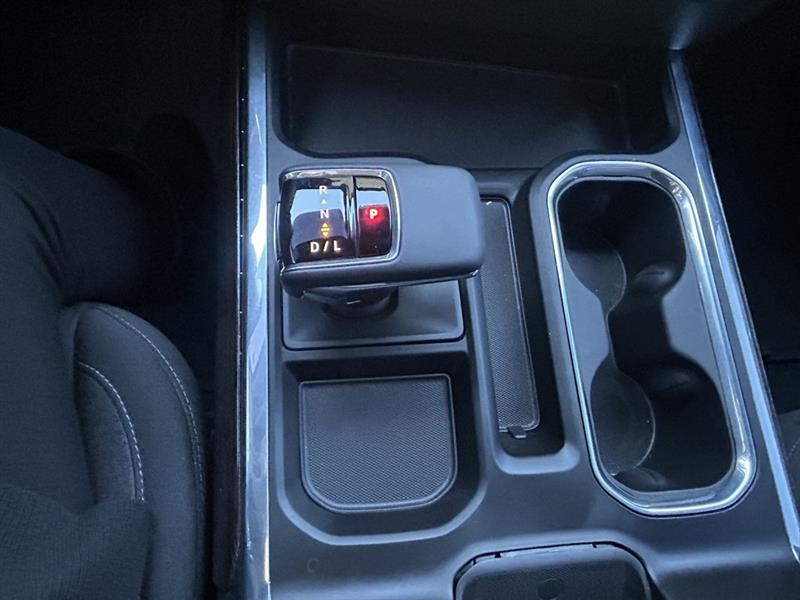 GMC Sierra 1500 Elevation Crew Cab 4WD 2023 GMC Sierra 1500 Elevation Crew Cab 4WD 2023