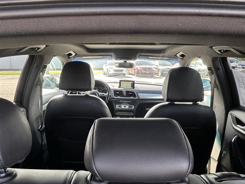 Audi Q3 2.0T quattro Premium Plus 2016 Audi Q3 2.0T quattro Premium Plus 2016