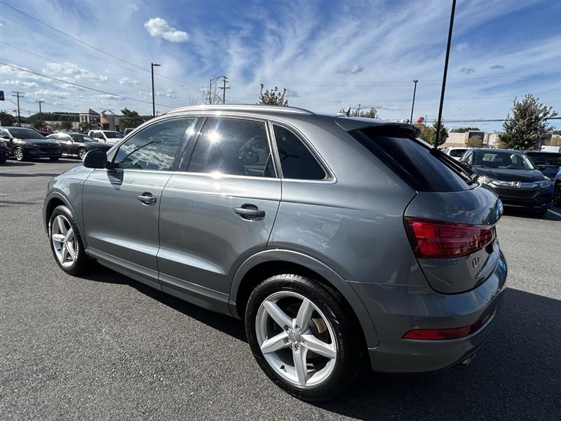 Audi Q3 2.0T quattro Premium Plus 2016 Audi Q3 2.0T quattro Premium Plus 2016