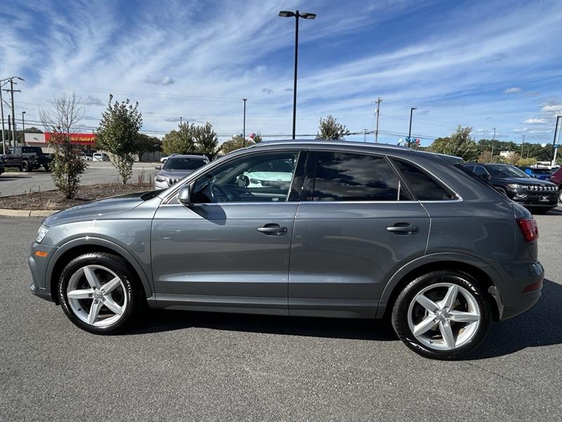 Audi Q3 2.0T quattro Premium Plus 2016 Audi Q3 2.0T quattro Premium Plus 2016