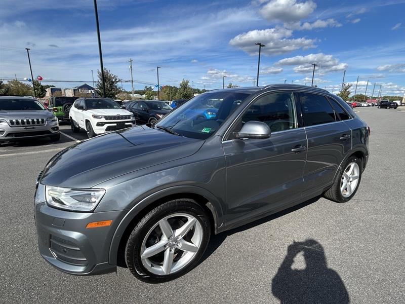 Audi Q3 2.0T quattro Premium Plus 2016 Audi Q3 2.0T quattro Premium Plus 2016