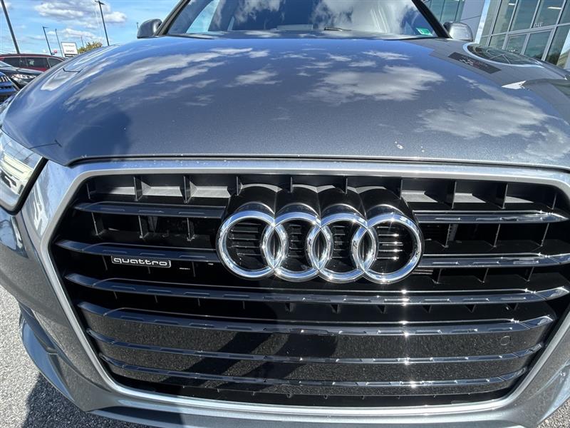 Audi Q3 2.0T quattro Premium Plus 2016 Audi Q3 2.0T quattro Premium Plus 2016