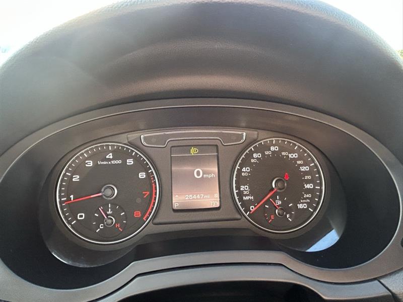 Audi Q3 2.0T quattro Premium Plus 2016 Audi Q3 2.0T quattro Premium Plus 2016