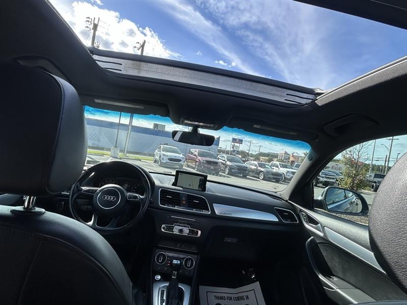 Audi Q3 2.0T quattro Premium Plus 2016 Audi Q3 2.0T quattro Premium Plus 2016