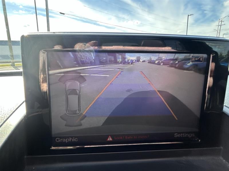 Audi Q3 2.0T quattro Premium Plus 2016 Audi Q3 2.0T quattro Premium Plus 2016