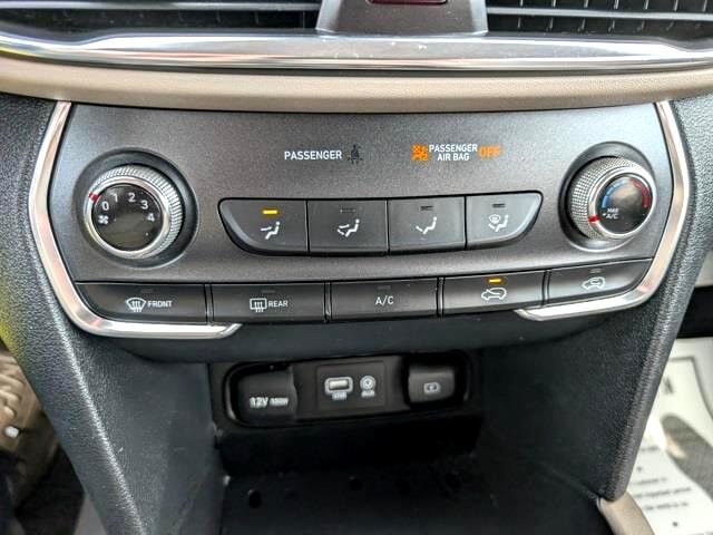 Hyundai Santa Fe SE 2.4 2020 Hyundai Santa Fe SE 2.4 2020