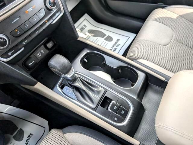 Hyundai Santa Fe SE 2.4 2020 Hyundai Santa Fe SE 2.4 2020