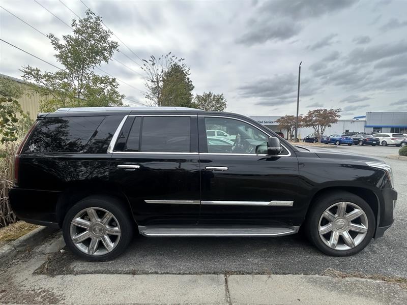 Cadillac Escalade Luxury 4WD 2015 Cadillac Escalade Luxury 4WD 2015