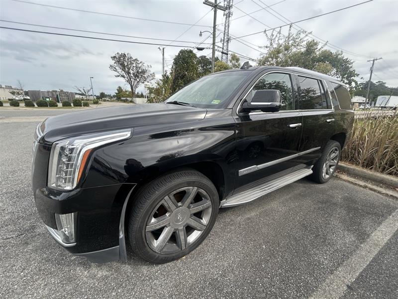 Cadillac Escalade Luxury 4WD 2015 Cadillac Escalade Luxury 4WD 2015