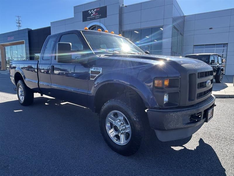 2010 Ford F-250 SD XL SuperCab Long Bed 4WD