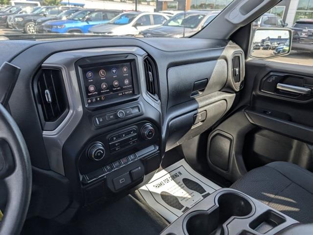 Chevrolet Silverado 1500 Custom Trail Boss Crew Cab Long Box 4WD 2020 Chevrolet Silverado 1500 Custom Trail Boss Crew Cab Long Box 4WD 2020