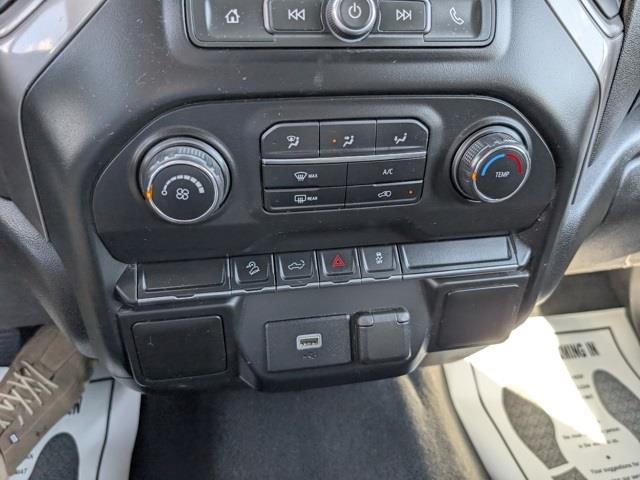 Chevrolet Silverado 1500 Custom Trail Boss Crew Cab Long Box 4WD 2020 Chevrolet Silverado 1500 Custom Trail Boss Crew Cab Long Box 4WD 2020