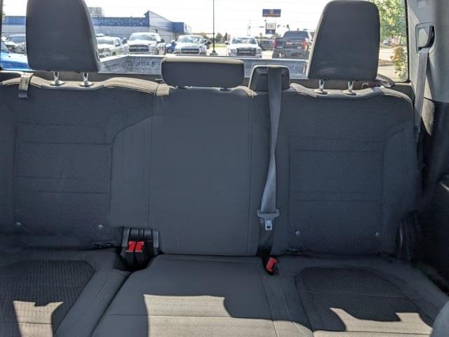 Chevrolet Silverado 1500 Custom Trail Boss Crew Cab Long Box 4WD 2020 Chevrolet Silverado 1500 Custom Trail Boss Crew Cab Long Box 4WD 2020