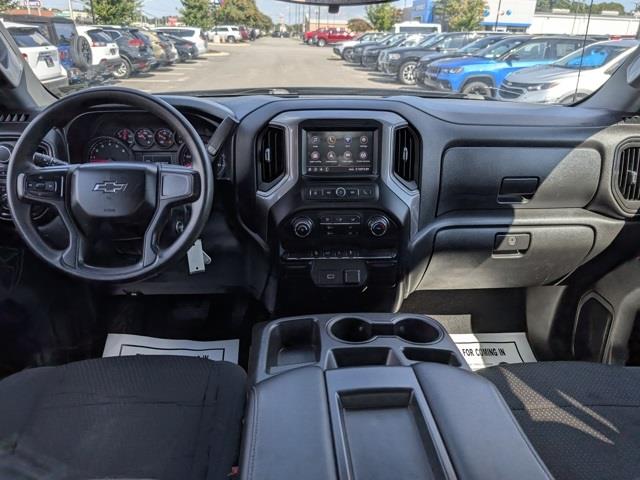 Chevrolet Silverado 1500 Custom Trail Boss Crew Cab Long Box 4WD 2020 Chevrolet Silverado 1500 Custom Trail Boss Crew Cab Long Box 4WD 2020