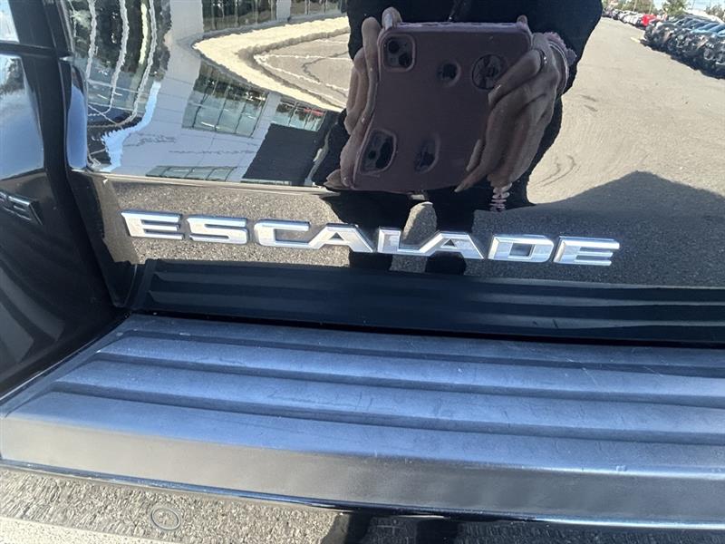 Cadillac Escalade ESV Platinum 4WD 2016 Cadillac Escalade ESV Platinum 4WD 2016