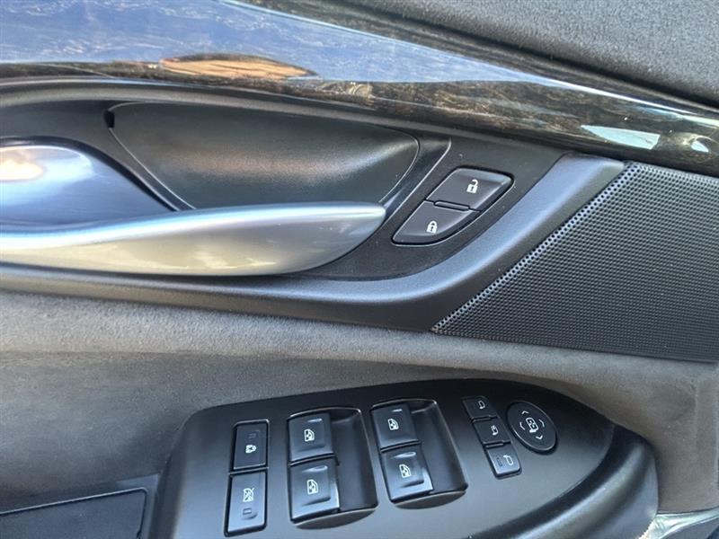 Cadillac Escalade ESV Platinum 4WD 2016 Cadillac Escalade ESV Platinum 4WD 2016