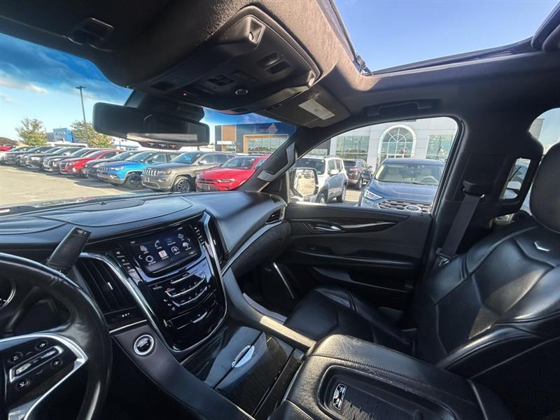 Cadillac Escalade ESV Platinum 4WD 2016 Cadillac Escalade ESV Platinum 4WD 2016