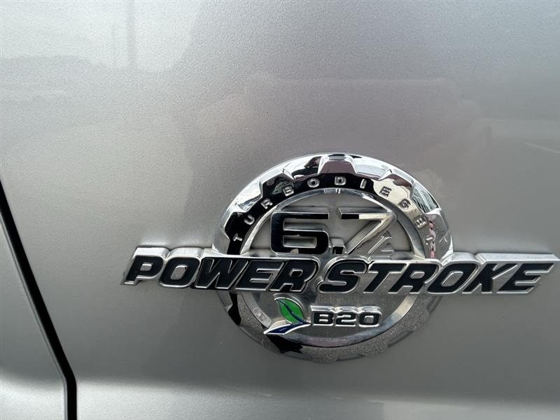 Ford F-250 SD XLT Crew Cab Long Bed 4WD 2015 Ford F-250 SD XLT Crew Cab Long Bed 4WD 2015