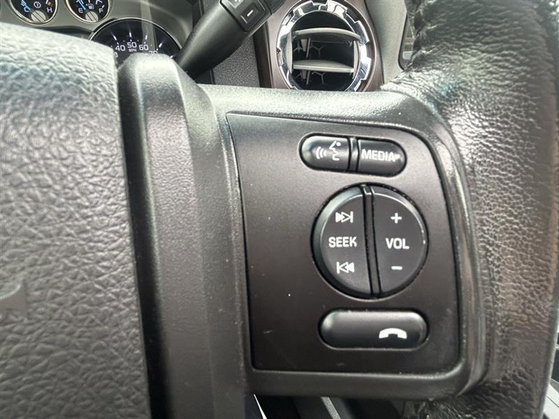 Ford F-250 SD XLT Crew Cab Long Bed 4WD 2015 Ford F-250 SD XLT Crew Cab Long Bed 4WD 2015