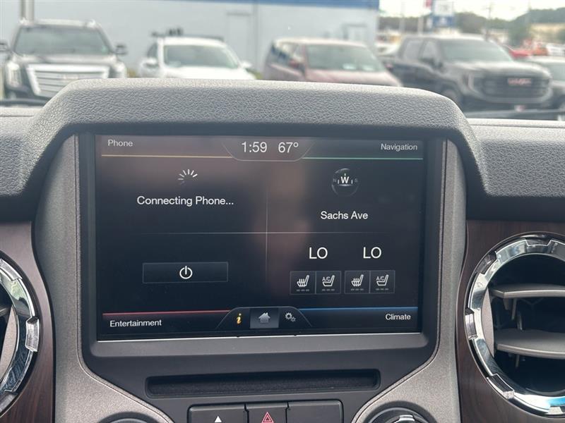 Ford F-250 SD XLT Crew Cab Long Bed 4WD 2015 Ford F-250 SD XLT Crew Cab Long Bed 4WD 2015