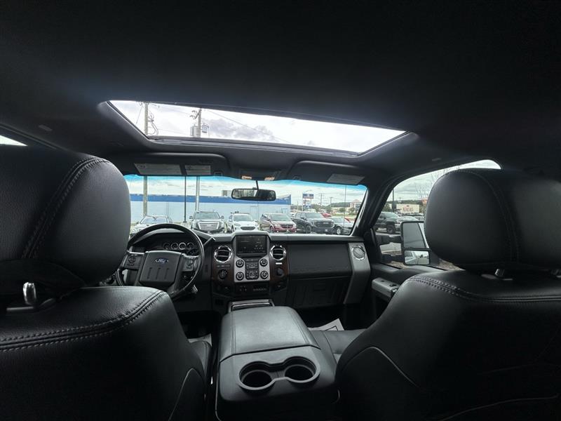 Ford F-250 SD XLT Crew Cab Long Bed 4WD 2015 Ford F-250 SD XLT Crew Cab Long Bed 4WD 2015