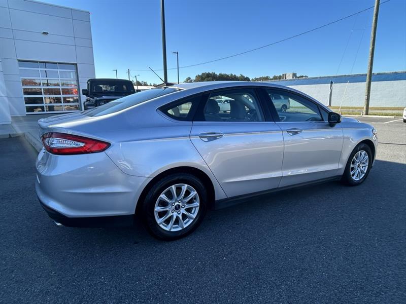Ford Fusion S 2016 Ford Fusion S 2016