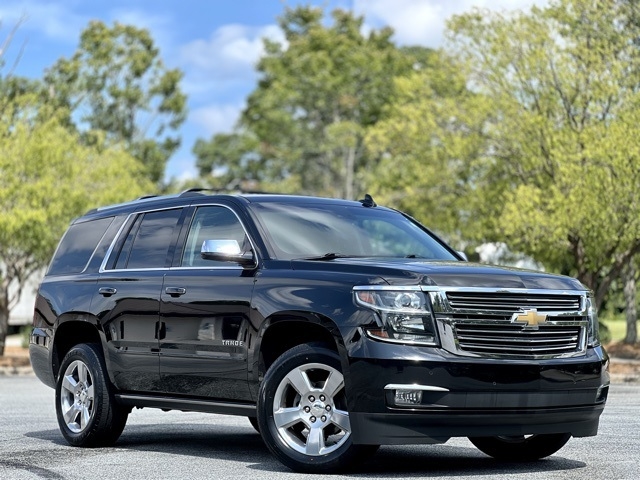 2019 Chevrolet Tahoe Premier photo 3