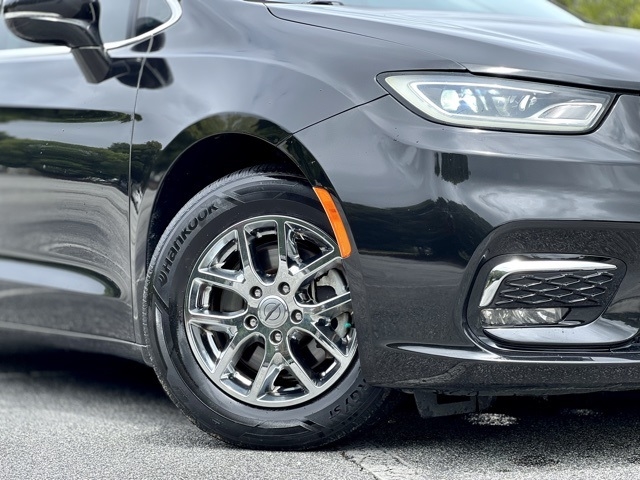 2021 Chrysler Pacifica Touring L photo 4