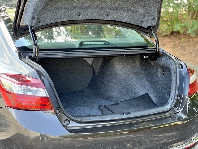 2017 Honda Accord LX photo 41