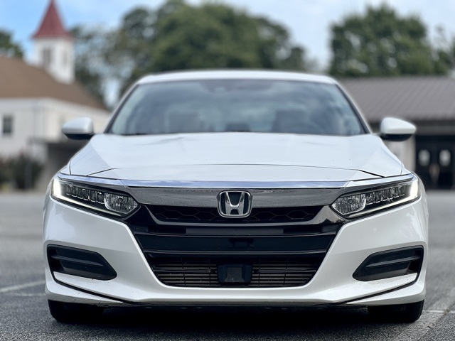 2019 Honda Accord LX 1.5T photo 2