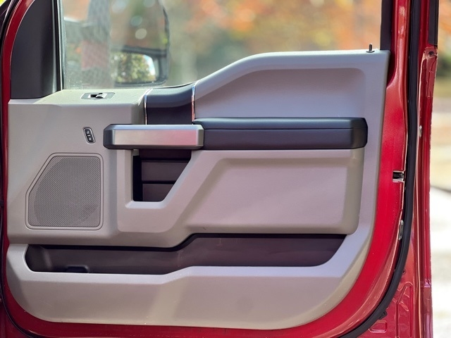 Ford Super Duty F-250 SRW King Ranch 4WD Crew Cab 8' Box 2022