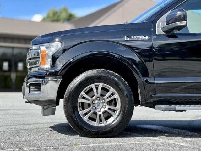 Ford F-150 Lariat 4WD SuperCab 8' Box 2019